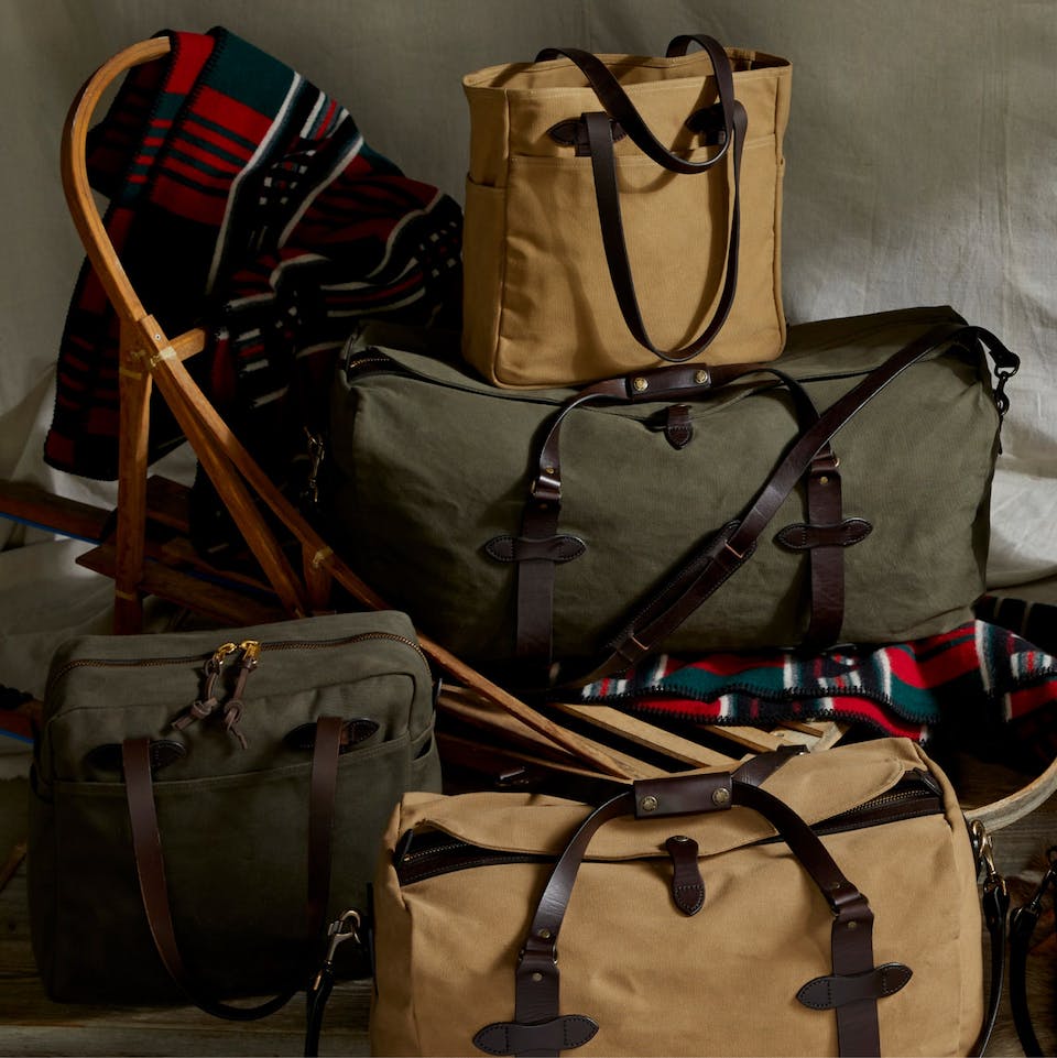 BAGS & LUGGAGE